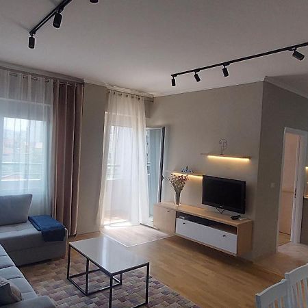 Lu-Er Tirana Center Apartment Εξωτερικό φωτογραφία